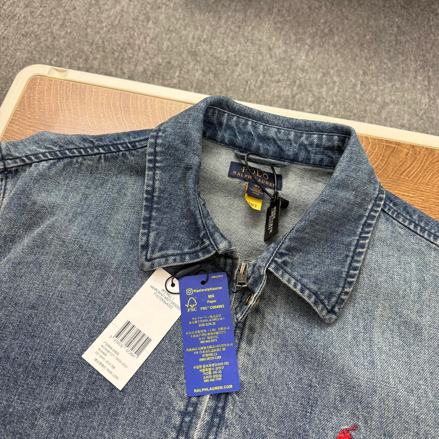 P360 model number K4 Ralph Lauren/Ralph Lauren 25 spring and autumn new Bayport washed denim jackets are the same for men and women. The top replica version is different from the market currency. Imported 10,000-needle embroidery, full of details. Different from the ordinary version in the market, don’t be confused. Re-engraving is not embarrassing, whoever fakes it is embarrassed. The same style can be used by both men and women. Size: S M L XL